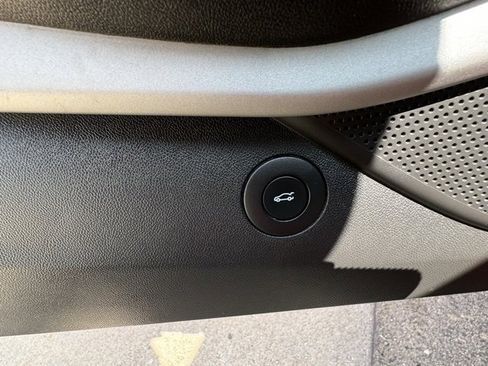 Used 2018 Chevrolet Camaro LT w/ RS Package image 15