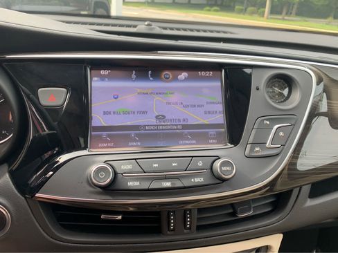 Used 2020 Buick Envision Premium image 16