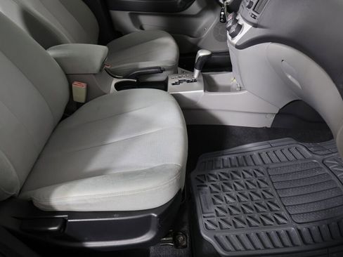 Used 2009 Hyundai Elantra SE image 26