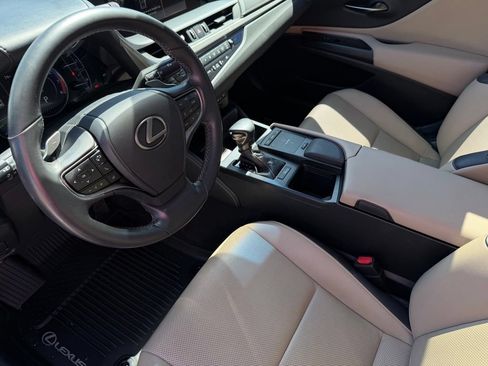 Used 2019 Lexus ES 350 w/ Premium Package FWD image 17