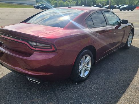 Used 2021 Dodge Charger SXT w/ Leather Interior Group RWD image 12