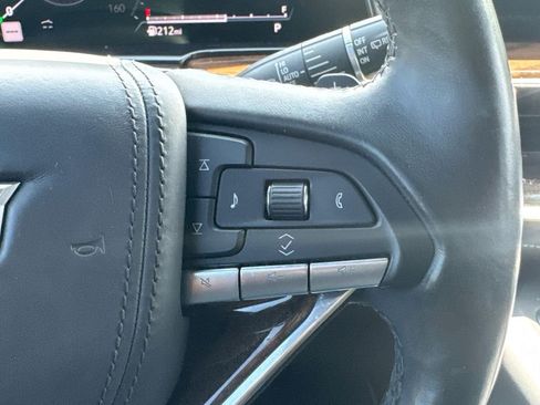 Used 2021 Cadillac Escalade Sport Platinum RWD image 22