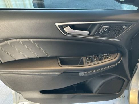 Used 2022 Ford Edge ST w/ Equipment Group 401A image 5