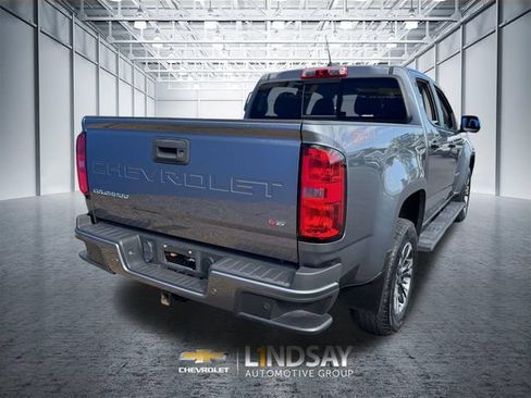 Used 2022 Chevrolet Colorado Z71 AWD/4WD image 2