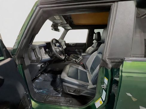 Used 2024 Ford Bronco Outer Banks AWD/4WD image 16