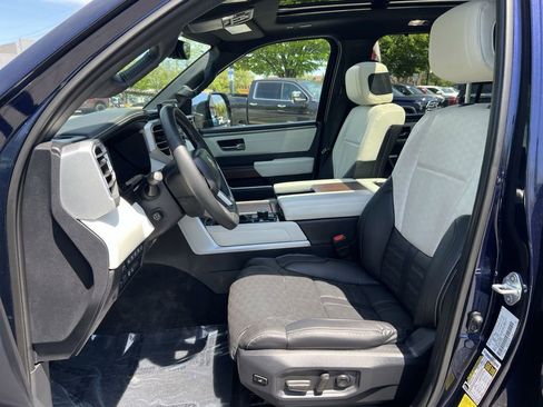 Used 2024 Toyota Sequoia Capstone AWD/4WD image 21