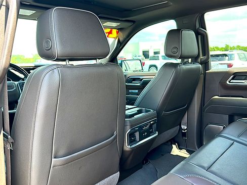 Used 2024 GMC Sierra 1500 Denali w/ Denali Reserve Package RWD image 17