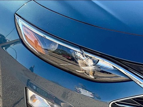 Used 2024 Chevrolet Malibu LT image 28