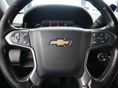 Used 2020 Chevrolet Suburban LT image 31