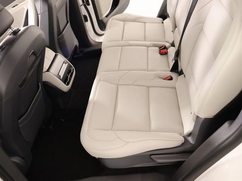 New 2026 Lincoln Nautilus Premier image 12