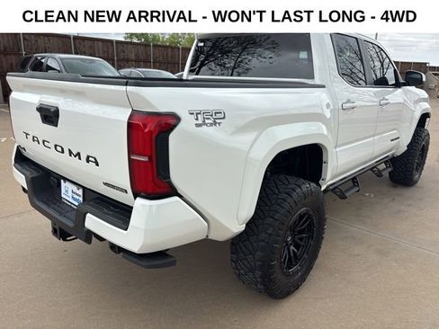 Used 2024 Toyota Tacoma TRD Sport image 3