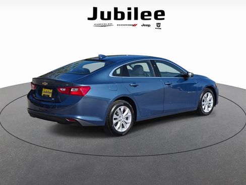 Used 2025 Chevrolet Malibu LT FWD image 5