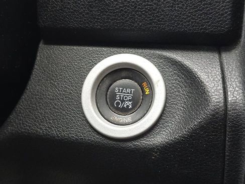 Used 2014 RAM 1500 Sport w/ Sport Premium Group image 21