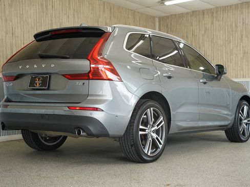 Used 2018 Volvo XC60 T6 Momentum w/ Convenience Package AWD/4WD image 10