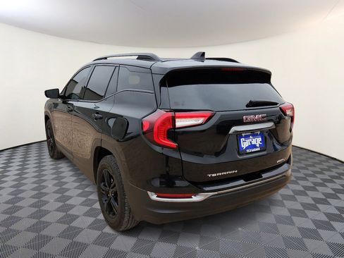 Used 2023 GMC Terrain AT4 image 3