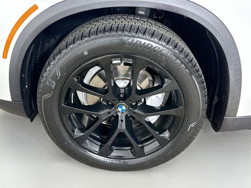 Certified 2023 BMW X5 xDrive40i w/ Premium Package image 32