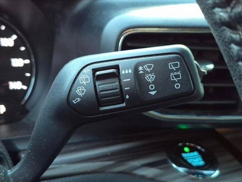 Used 2020 Ford Explorer Limited RWD image 7