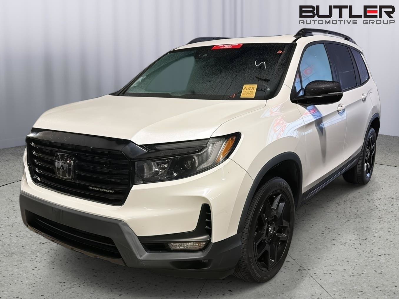 Used 2024 Honda Passport Black Edition image 1