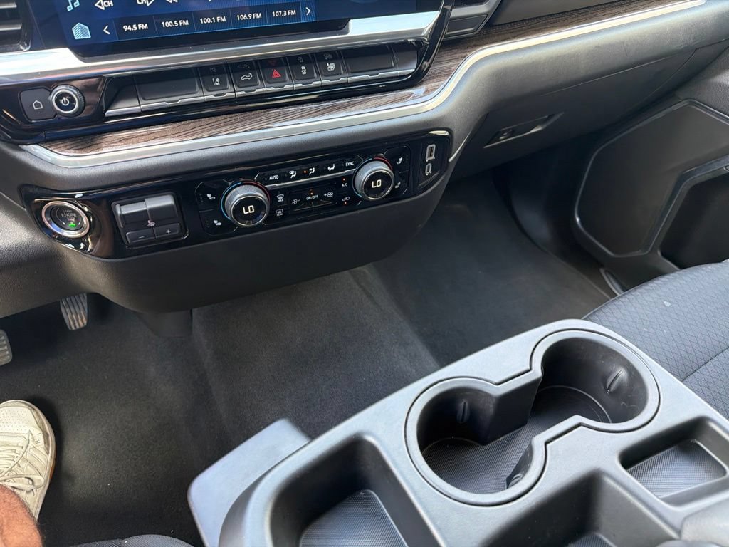 Used 2025 Chevrolet Silverado 2500 LT w/ Convenience Package AWD/4WD image 24