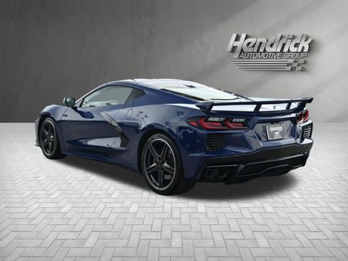 Used 2025 Chevrolet Corvette Stingray Premium Cpe w/ Z51 Performance Package RWD image 8
