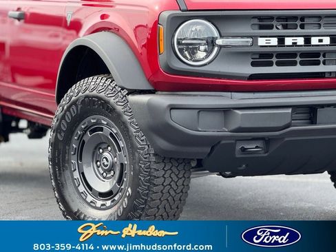 New 2025 Ford Bronco 4-Door w/ Sasquatch Package image 3