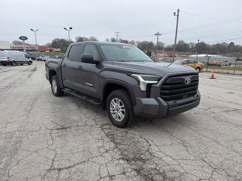 Used 2024 Toyota Tundra SR5 w/ SR5 Premium Package image 4