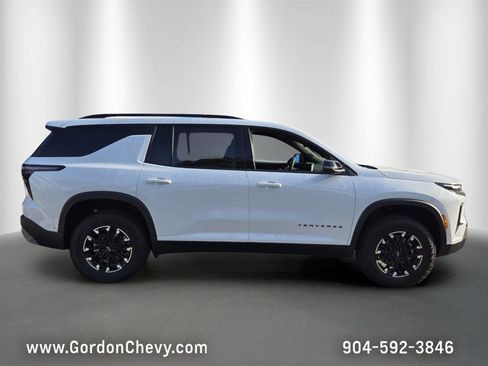 New 2026 Chevrolet Traverse Z71 w/ Enhanced Driving Package AWD/4WD image 8