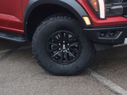 Used 2024 Ford F150 Raptor AWD/4WD image 33