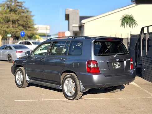 Used 2004 Toyota Highlander 4WD V6 image 4
