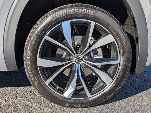 New 2026 Volkswagen Atlas SEL Premium R-Line AWD/4WD image 9