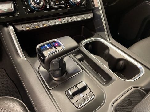 Used 2024 GMC Sierra 1500 Denali w/ Technology Package image 19