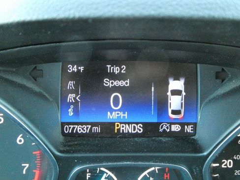 Used 2019 Ford Escape SE image 28