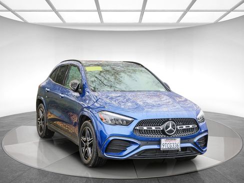 Certified 2025 Mercedes-Benz GLA 250 4MATIC image 4