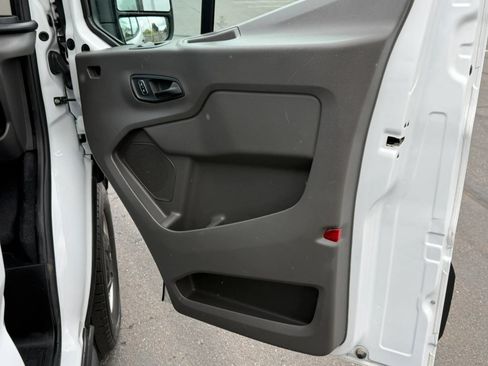 Used 2022 Ford Transit 250 Low Roof RWD image 20
