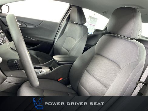Used 2025 Chevrolet Malibu LT image 16