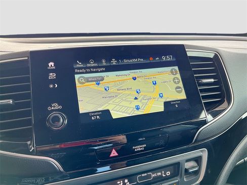 Used 2024 Honda Passport Black Edition image 13