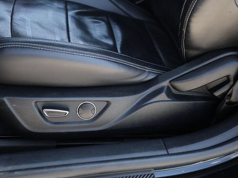 Used 2019 Ford Mustang GT Premium w/ Equipment Group 401A RWD image 25