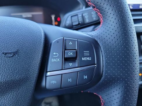 Used 2025 Ford Escape ST-Line image 18