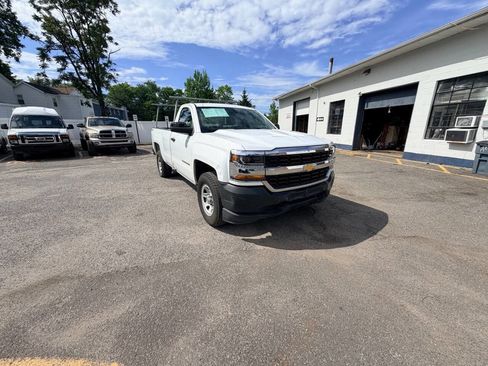 Used 2017 Chevrolet Silverado 1500 W/T w/ Trailering Package AWD/4WD image 5