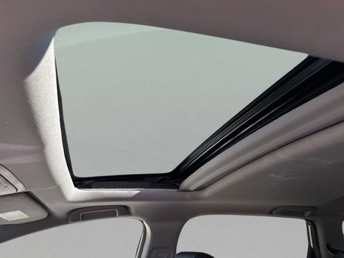 Certified 2020 Honda CR-V Touring image 32