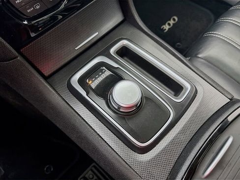 Used 2016 Chrysler 300 S image 21