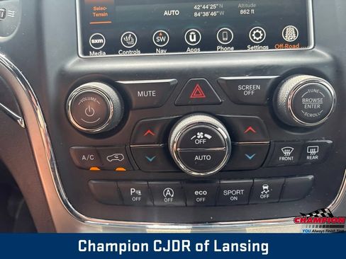 Used 2018 Jeep Grand Cherokee Limited w/ Trailer Tow Group IV AWD/4WD image 23