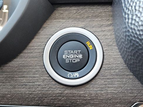 Used 2025 RAM 2500 Limited image 25