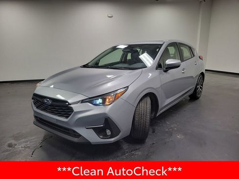 Used 2025 Subaru Impreza 2.0i Sport image 4