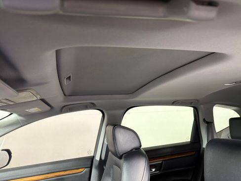 Used 2019 Honda CR-V Touring image 13