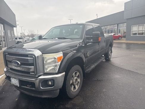 Used 2011 Ford F350 Lariat w/ Lariat Interior Pkg image 2