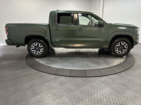 Used 2022 Nissan Frontier SV AWD/4WD image 15