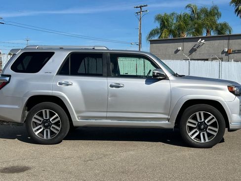 Used 2016 Toyota 4Runner Limited AWD/4WD image 6
