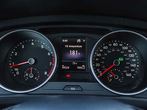 Used 2020 Volkswagen Tiguan S FWD image 31