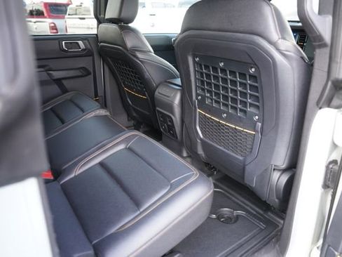 Used 2024 Ford Bronco Badlands image 14